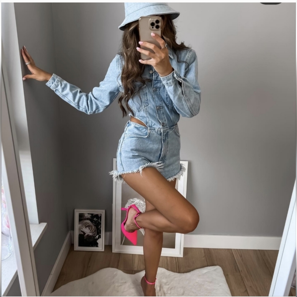 ZARA NWT CUTOUT DENIM JUMPSUIT ONE PIECE OVERALLS SHORTS